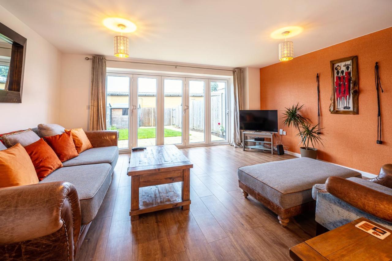 Modern Townhouse - Sleeps Up To 6 Apartment Maidenhead Luaran gambar