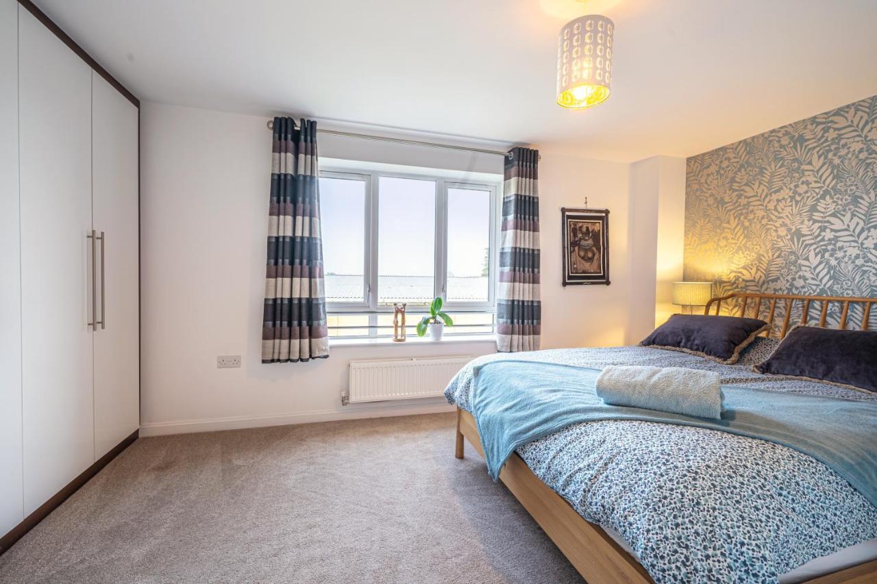 Modern Townhouse - Sleeps Up To 6 Apartment Maidenhead Luaran gambar